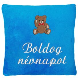 „Boldog névnapot” felirattal + macival hímzett párna, világos türkizkék – hímzett névnapi ajándék párna