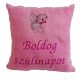 "Boldog szülinapot" felirattal + cicával hímzett párna, rózsaszín