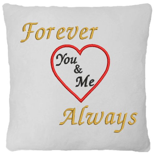 "Forever-Always + te & én" felirattal + szívvel hímzett párna, fehér