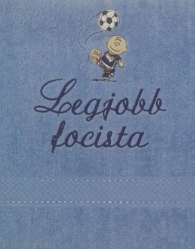 "Legjobb focista" felirattal + focis fiúval hímzett törölköző, acélkék – hímzett ajándék törölköző