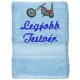 „Legjobb testvér” felirattal + motorral hímzett törölköző, világoskék – hímzett ajándék törölköző testvérnek