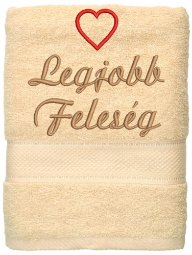 „Legjobb feleség” felirattal + szívvel hímzett törölköző, krém – romantikus hímzett ajándék törölköző feleségnek