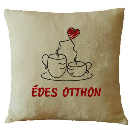 „Édes otthon” feliratos hímzett díszpárna kávé mintával, krém – otthon dekoráció