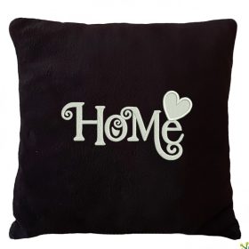 "Home" felirattal hímzett díszpárna, fekete - ajándékötlet otthonra
