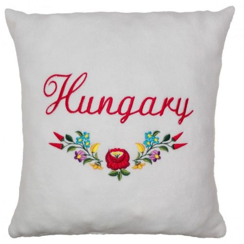"Hungary" felirattal + kalocsai mintával hímzett párna, fehér