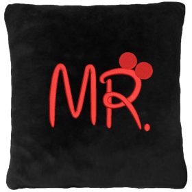   "Mr." felirattal hímzett párna, fekete - piros betűvel