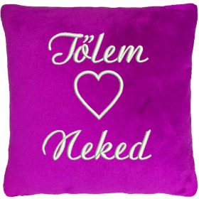   "Tőlem Neked" felirattal + szívvel hímzett párna, bíbor