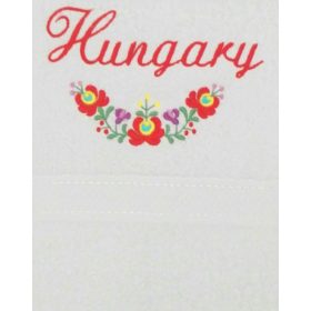   "Hungary" felirattal + matyó mintával hímzett törölköző, fehér