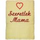 Krém hímzett „Szeretlek Mama” feliratú törölköző szív mintával, szeretetteljes ajándék