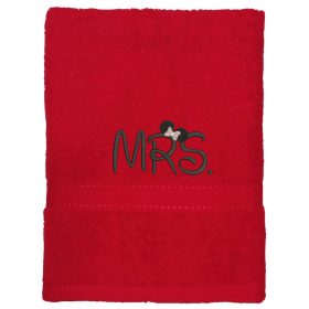 Hímzett „Mrs” feliratú törölköző piros és fekete cérnával, esküvői ajándék