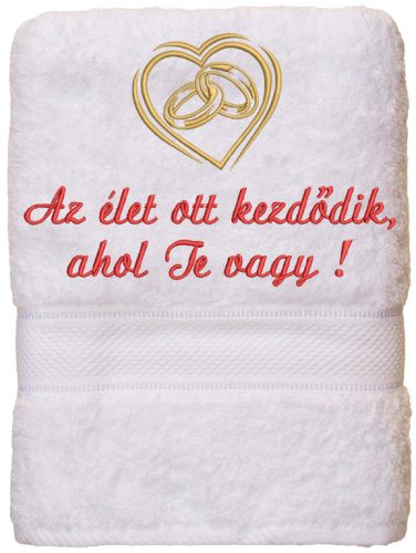 Egyedi felirattal és mintával hímzett törölköző esküvői vagy elegáns ajándék - fehér