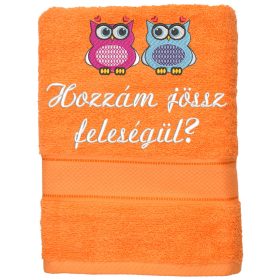   Hímzett törölköző 2-3 szavas felirattal + mintával, NARANCSSÁRGA