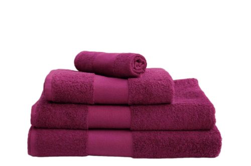 Névvel + mintával hímzett PRÉMIUM törölköző, BÍBOR