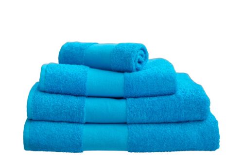 Névvel + mintával hímzett PRÉMIUM törölköző, VILÁGOS TÜRKIZ